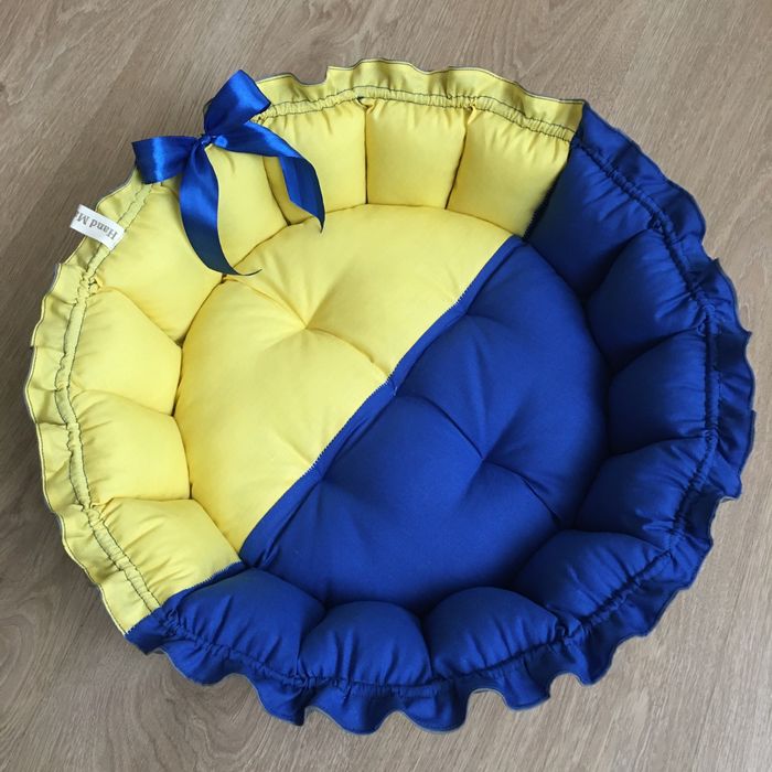 Лежаки для котов или маленьких собачек