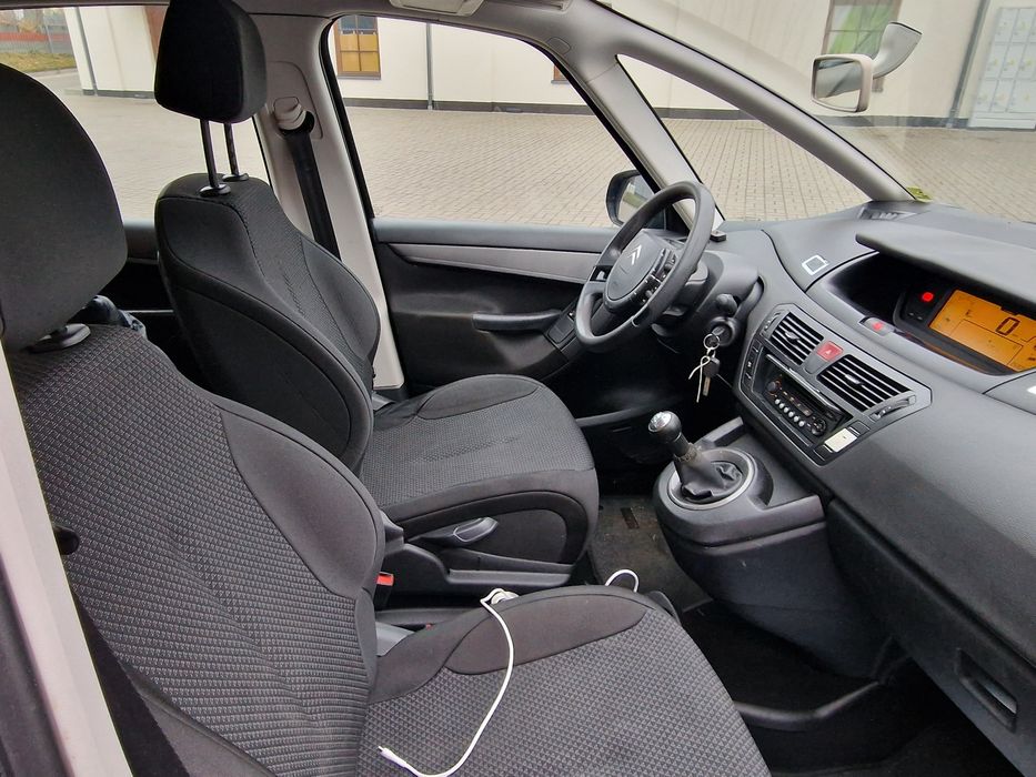Citroen C4 Picasso 1.8 Benzyna Klimatyzacja Hak Isofix Czujniki