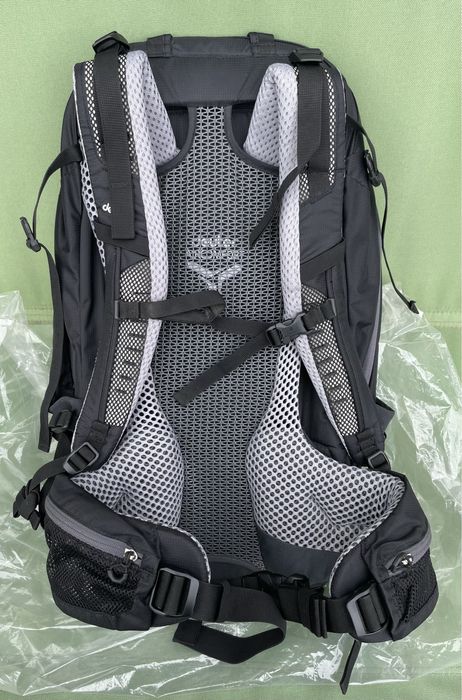 новый рюкзак Deuter Futura 28 цвет черный 7000 black 3400518 7000