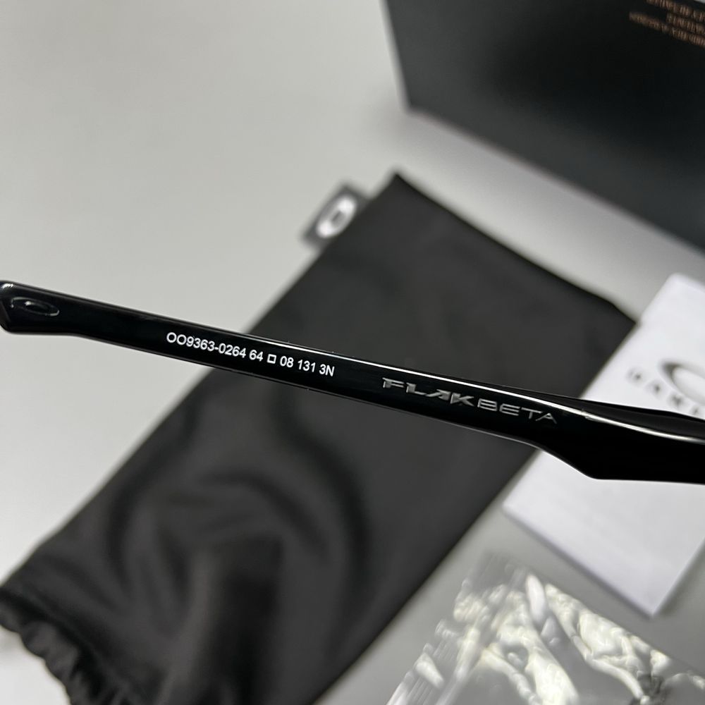 Oakley Flak Black оригинал новые солнцезащитные очки чёрные линзы NEW