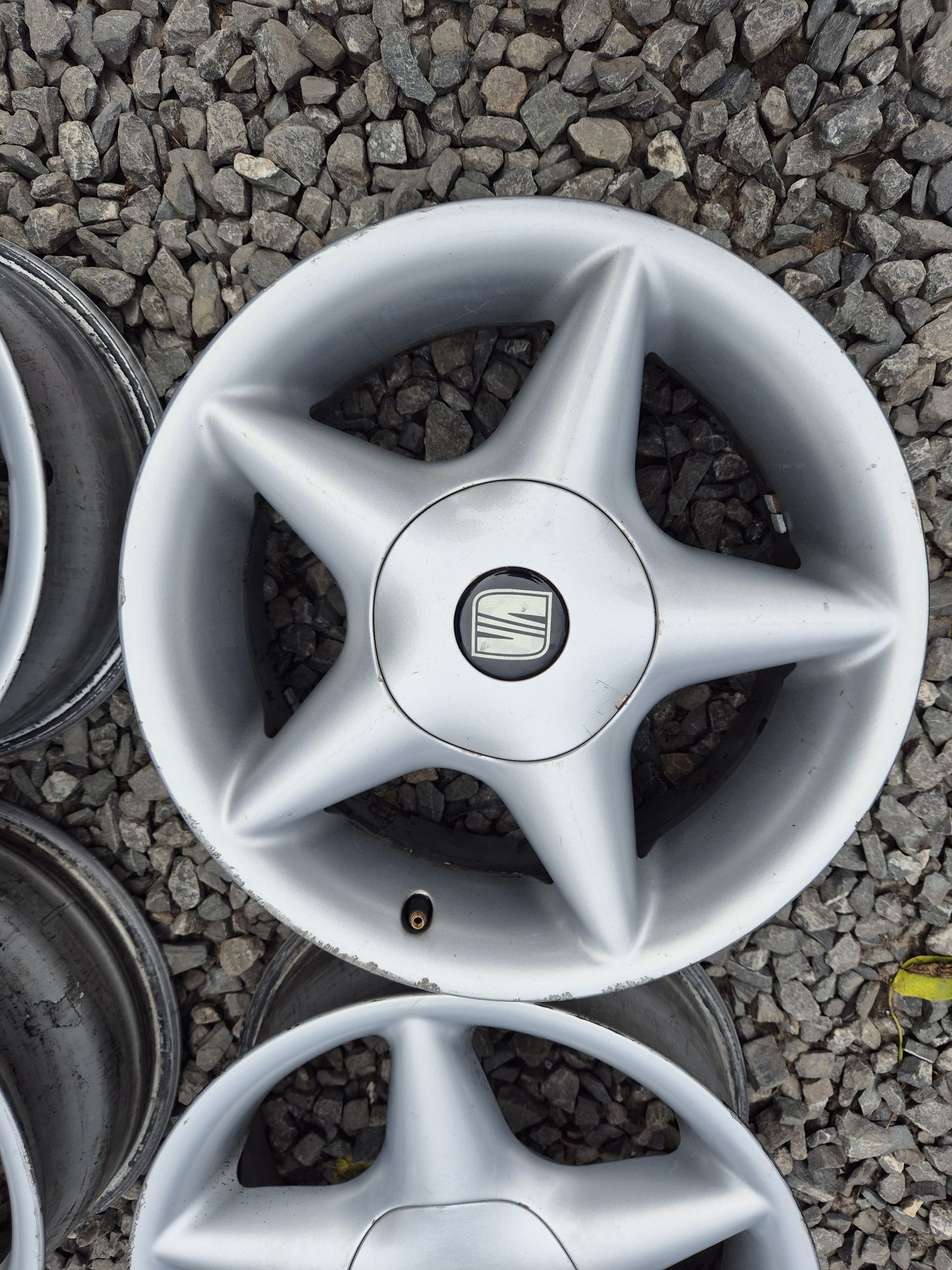Felgi 4x100 r15 VW seat fiat Grande Punto itp wysyłka