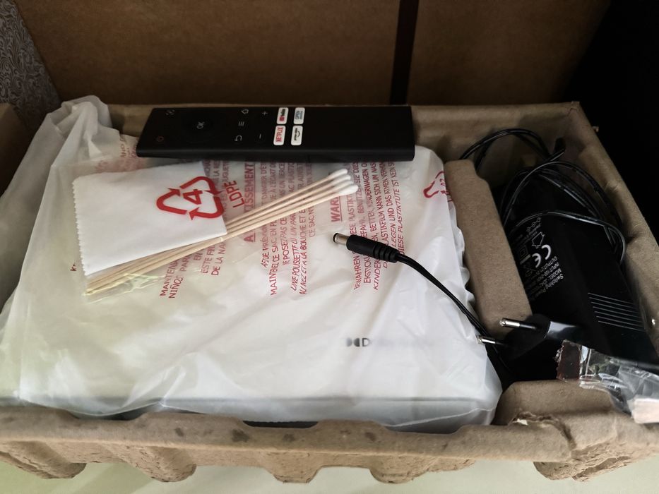 Проектор Aurzen Eazze D1