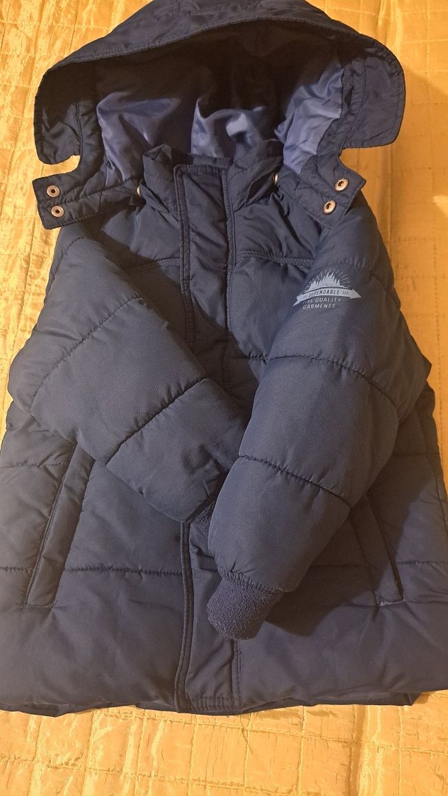 Pikowana kurtka na zimę