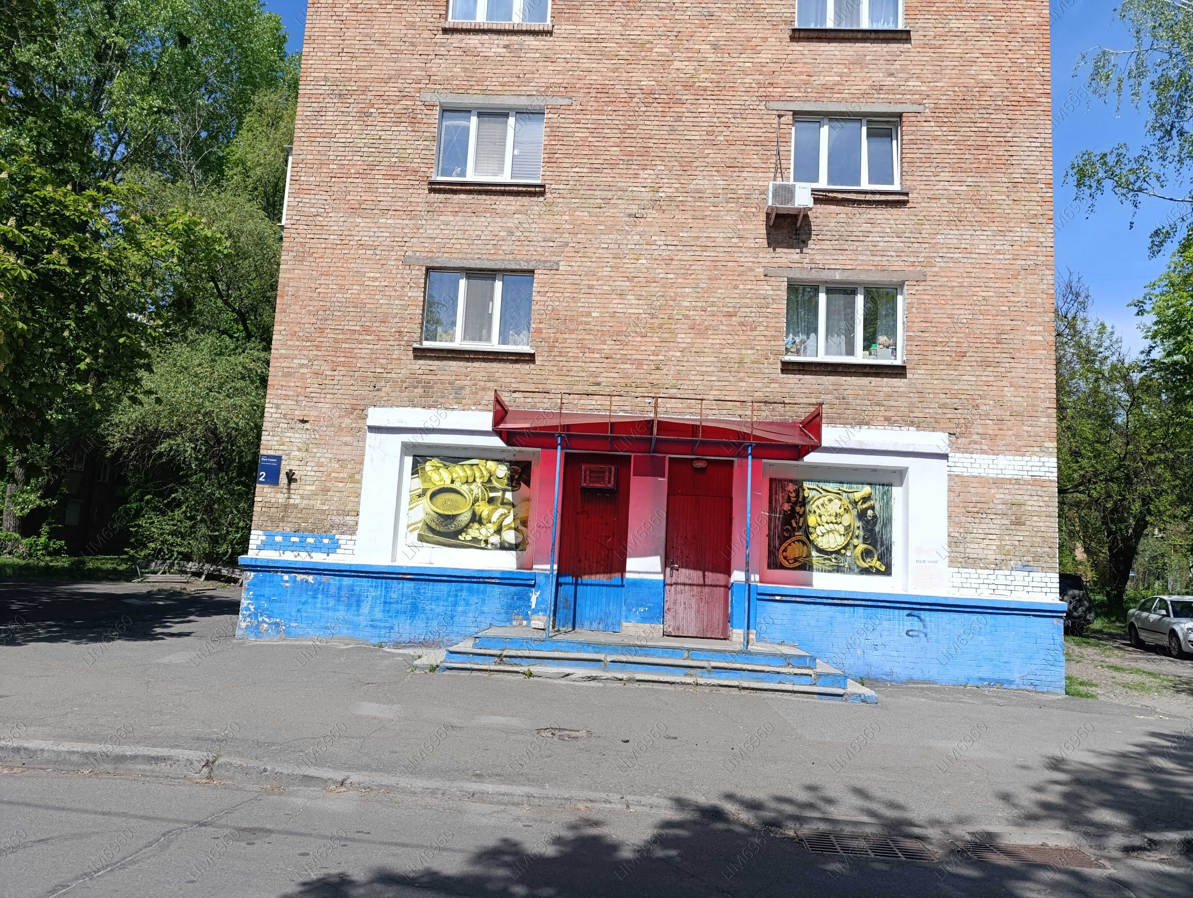 Фасад 45+45=90 м2 торгівлю сервіс 4 вхідні групи Глушка Шевченківський