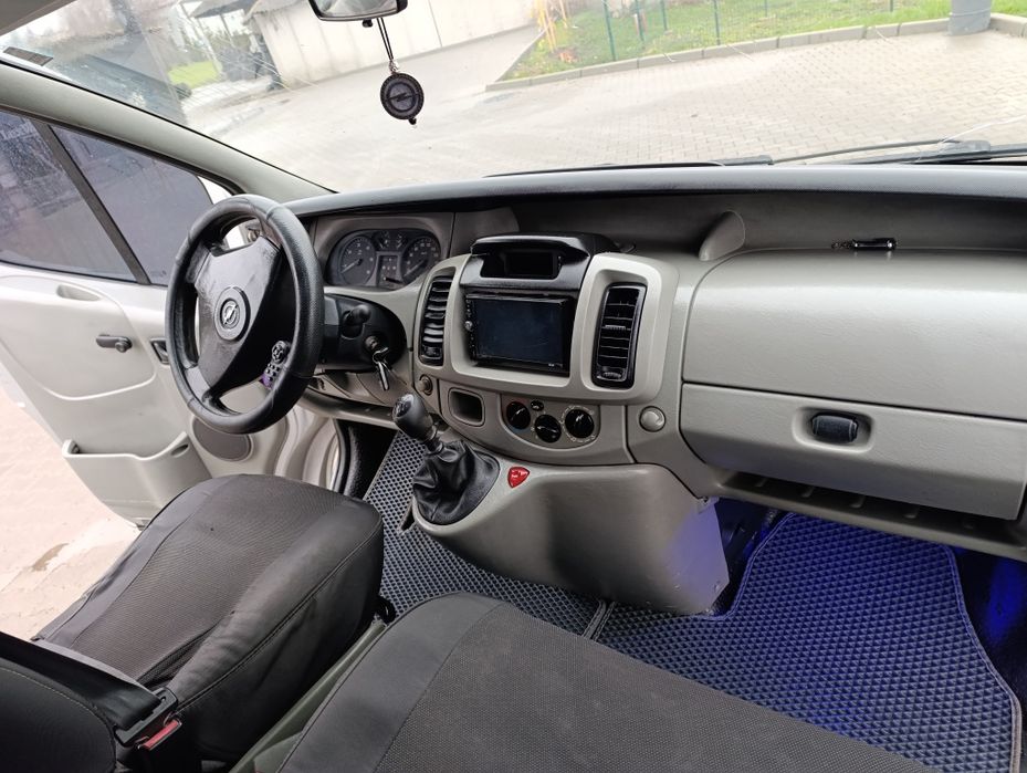 Опель віваро 1.9