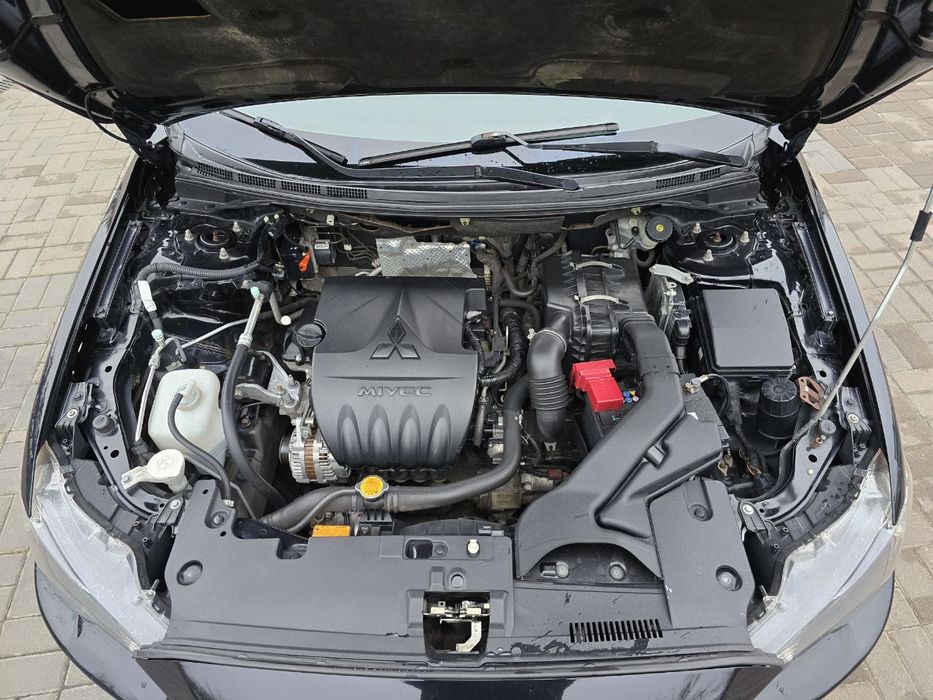 Mitsubishi Lancer 10 X 2012г в отличном состоянии