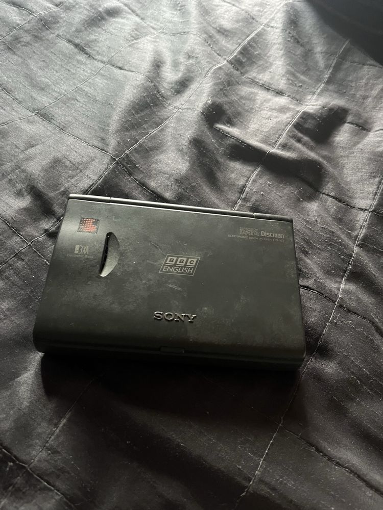 Sony Data Discman DD-57 — Leitor de Livros Eletrónicos Vintage