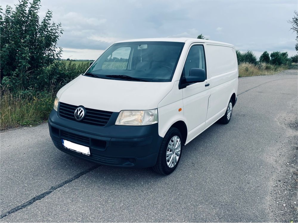VW Transporter T5 1.9 TDI zadbany