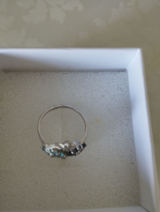 Серебряное кольцо с натуральными сапфиром и топазом, размер 17