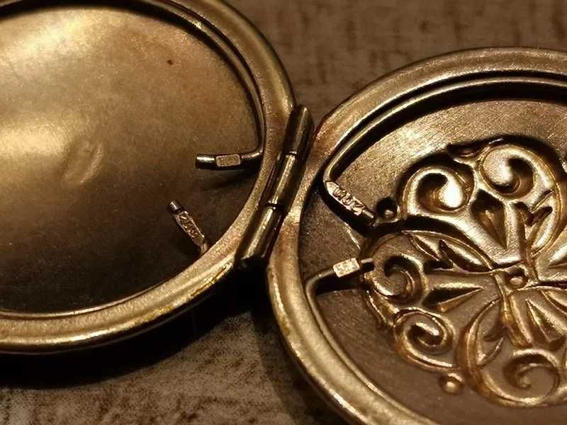 piękny stary złoty sekretnik. Wisior medalion złoto 583, CCCP