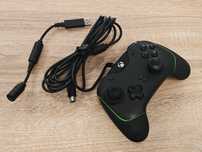 Pad przewodowy Razer Wolverine V2 do Xbox Series X|S