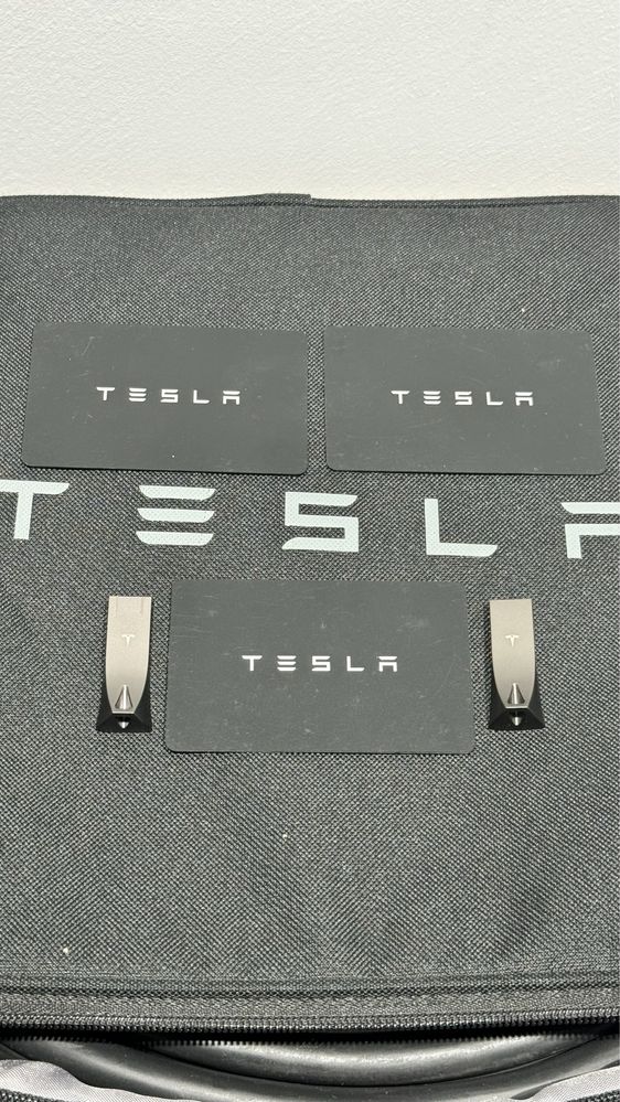 Флешка Тесла USB 3.1 128 Gb
