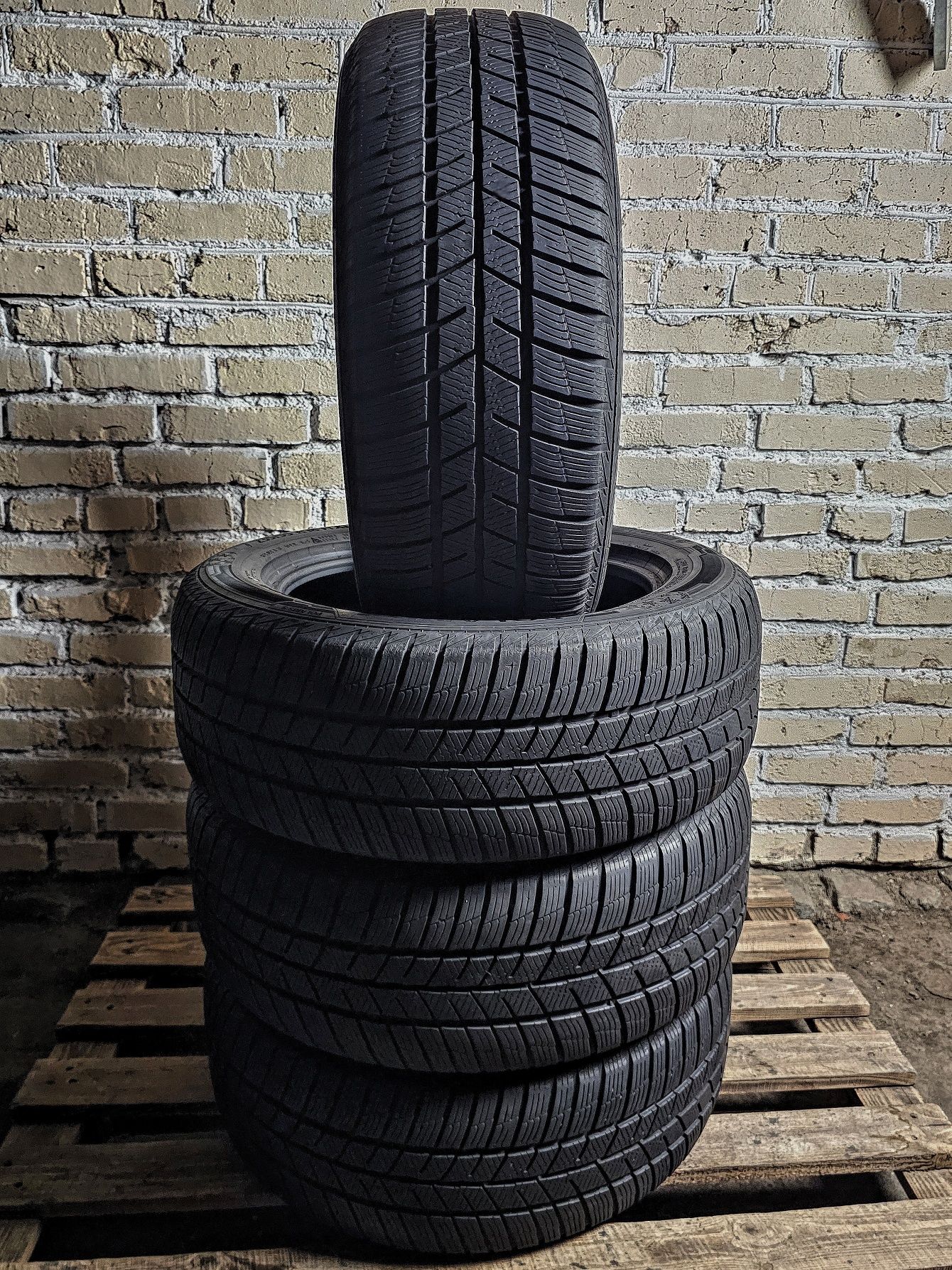 Зимові 235/55r18 Barum | Germany | 2024 | 7.5mm | Преміум шини/Ідеал