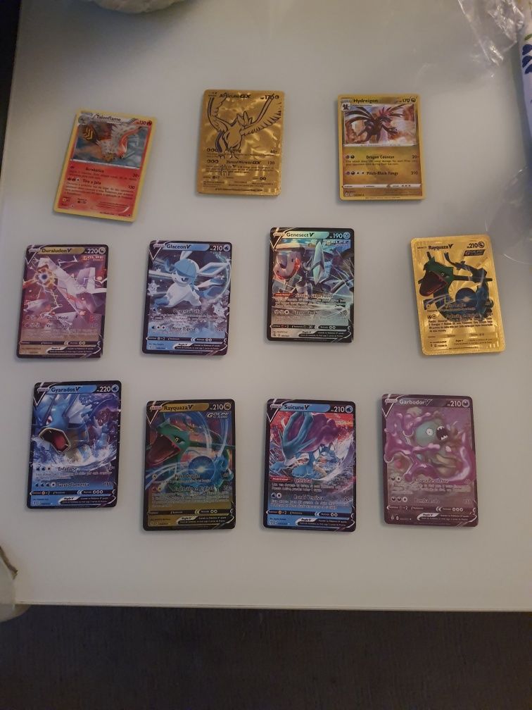 Cartas Pokémon variadas