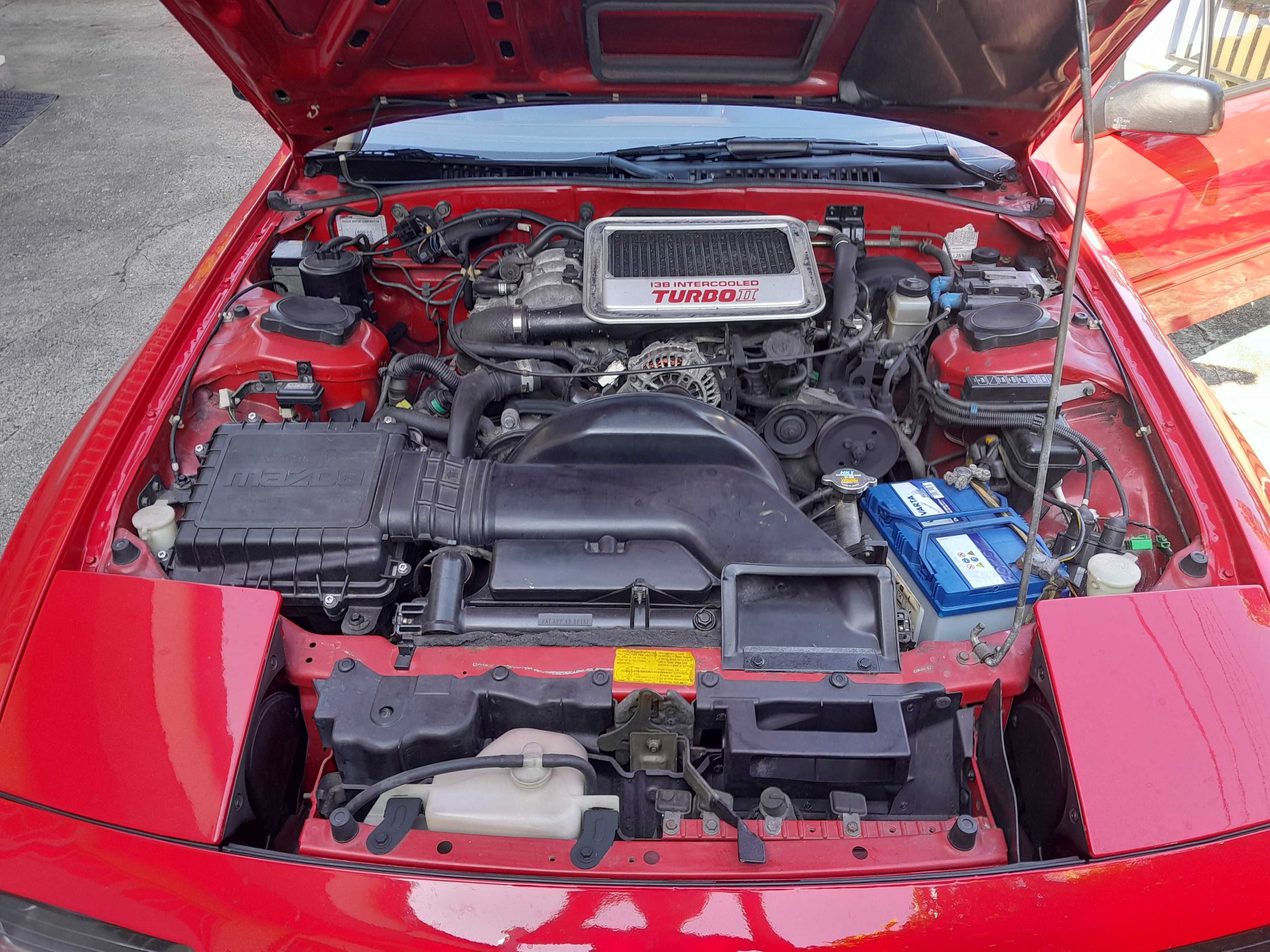 Mazda rx7 clássico inscrito no museu do caramulo