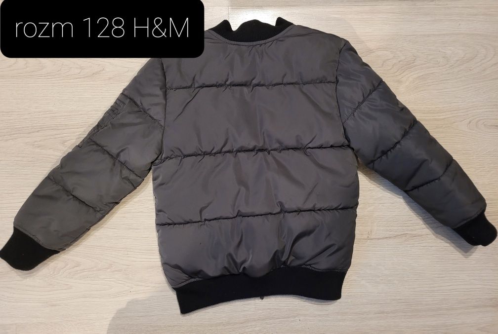 Ciepła jesienna kurtka H&M, lekko ocieplana. Rozm 128