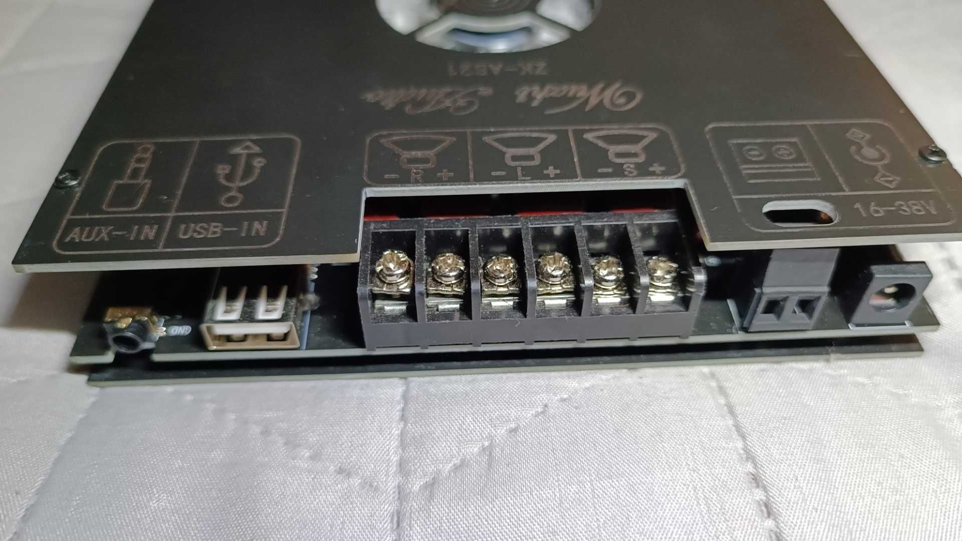 ZK-AS21 Wzmacniacz Audio 2.1 z BT zestaw TPA3255