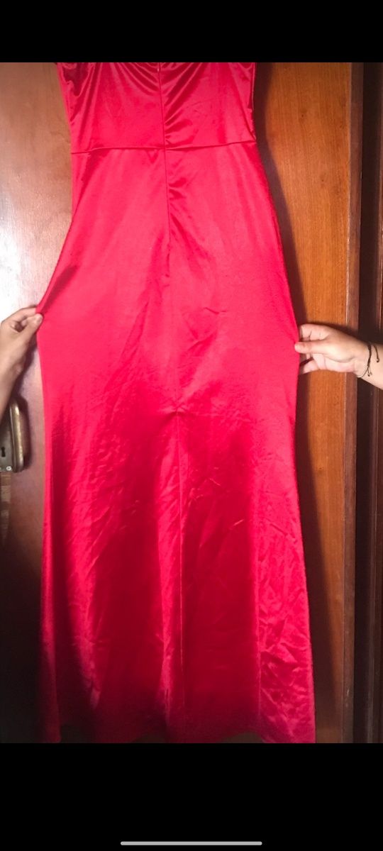 vestido de evento, vermelho sem marcas de uso