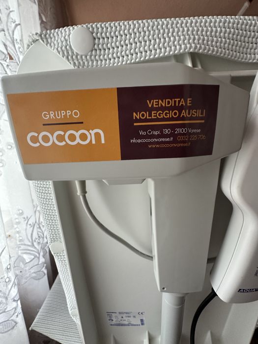 Електричний стілець для ванни та душу