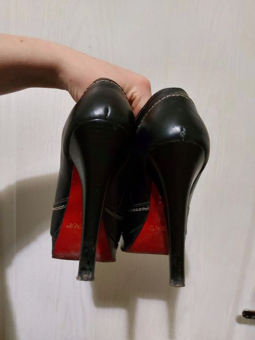 Кожаные ботинки женские