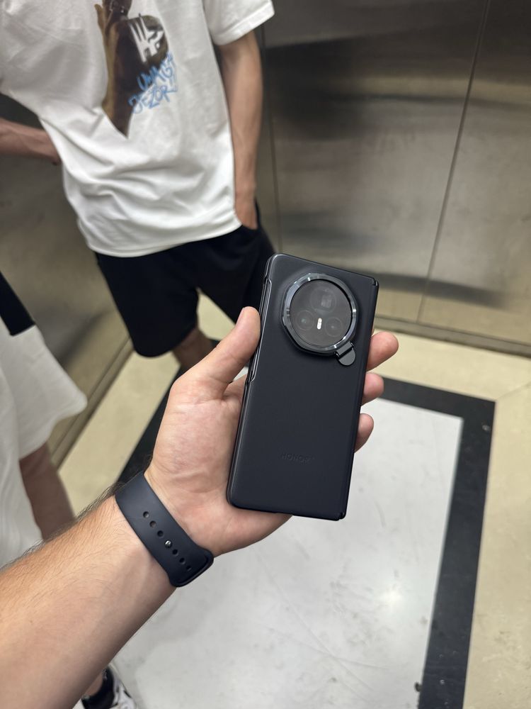 Honor Magic V3 black 1TB wersja o pojemności 1TB