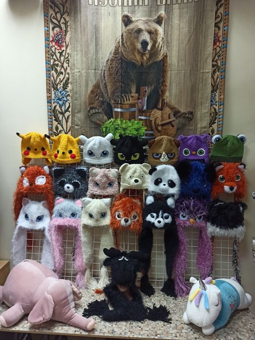 Шапка зимняя, очень теплая, красивая, модная.