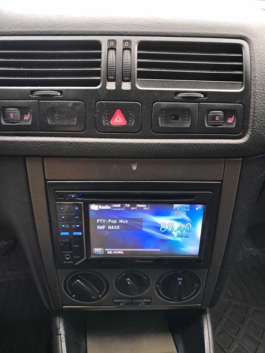 Ładna i zadbana Vw Bora 1.6 benzyna 99r Przebieg 266tys km oc i pt rok