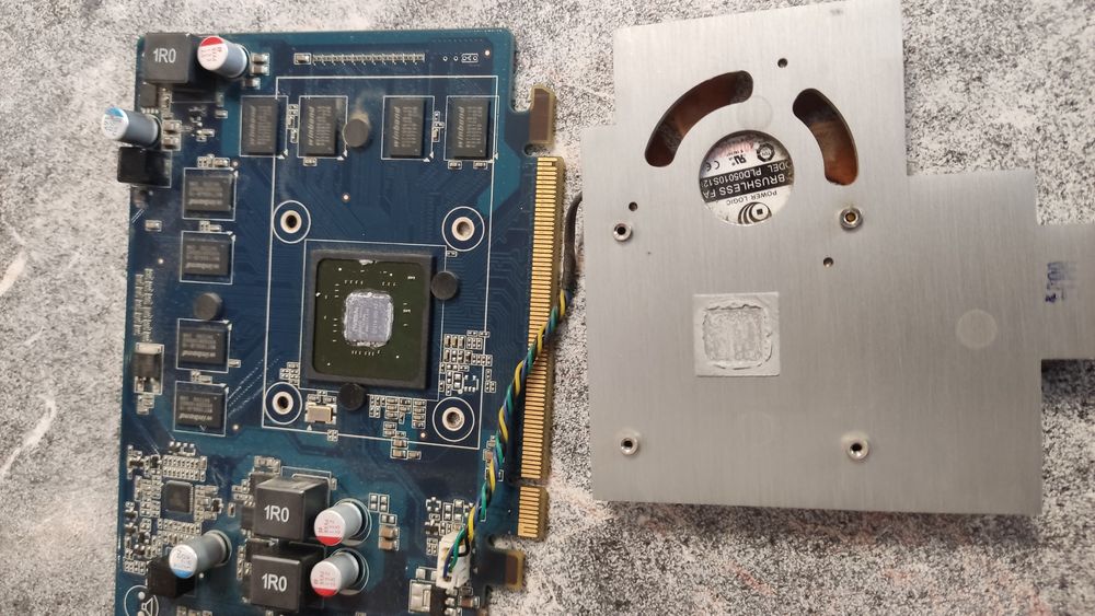 Відеокарти quadro fx 3800/zotac gt220