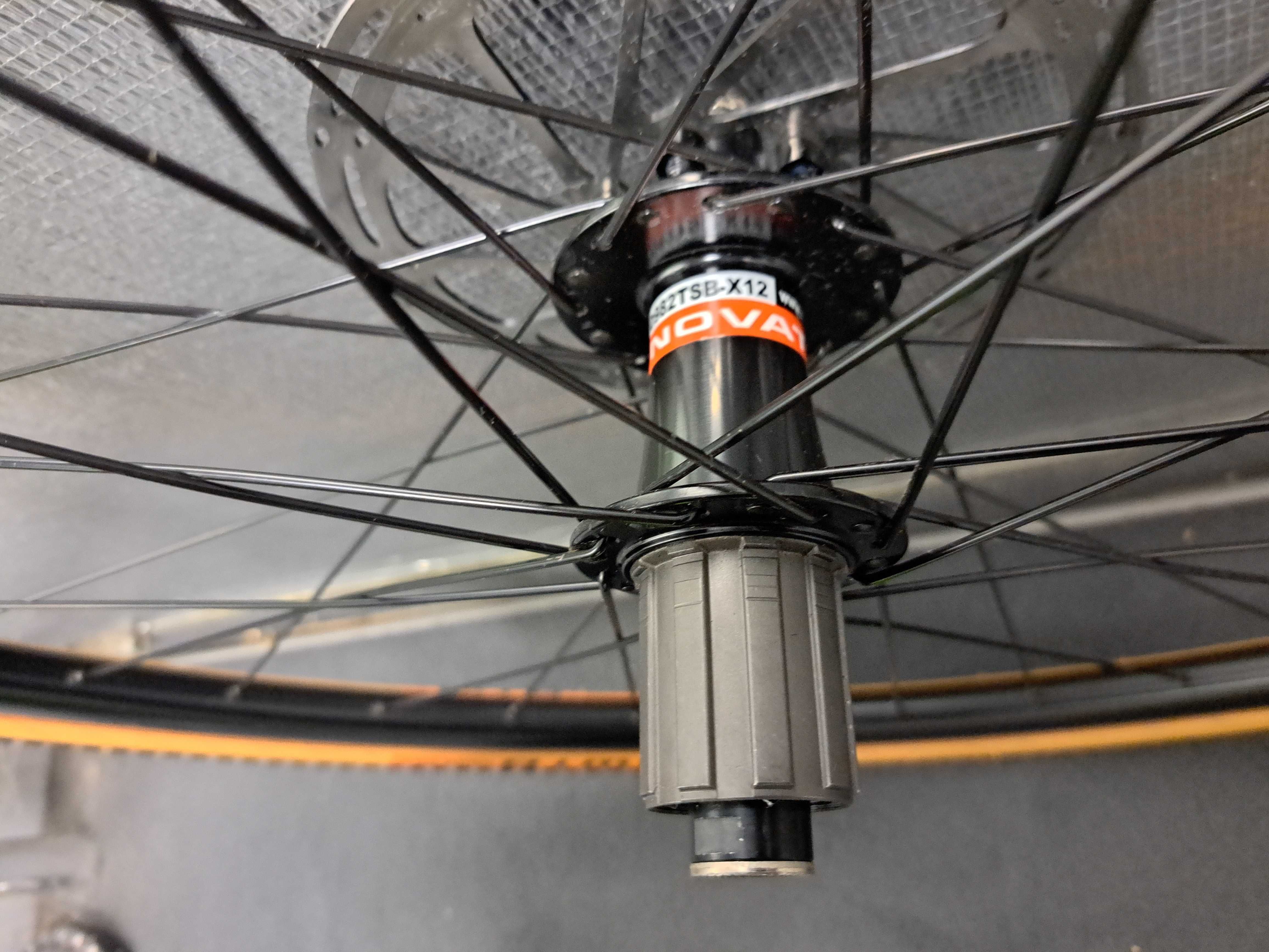 Komplet kół rowerowych 28c Ryde DP19 opony Wtb Riddler 37c tarcze sram