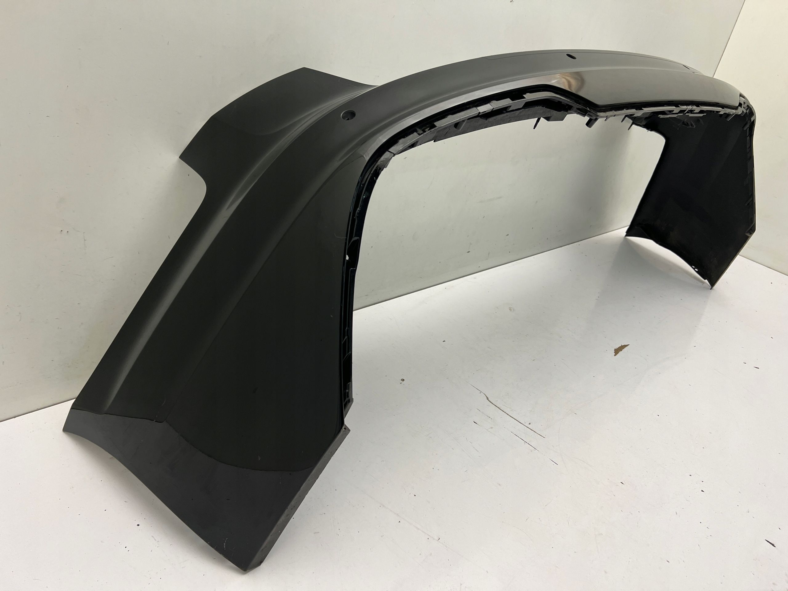 Audi A4 B9 8W9 s line Lift Kombi Zderzak Tylny tył 4xPDC oryginał…