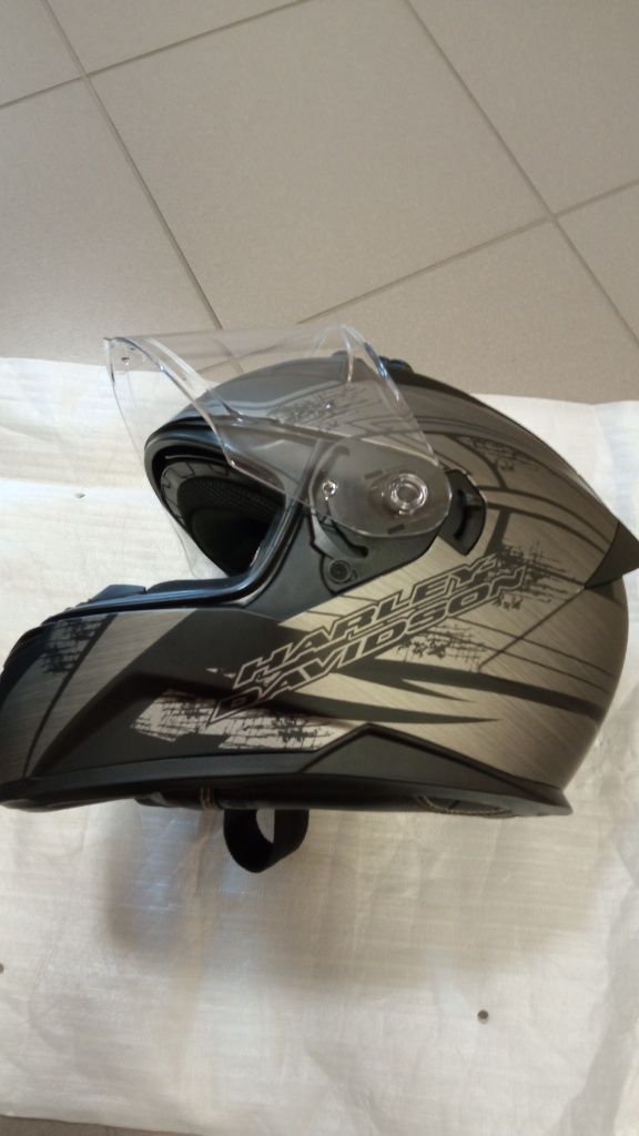Kask integralny Harley-Davidson, roz M, z blendą.
