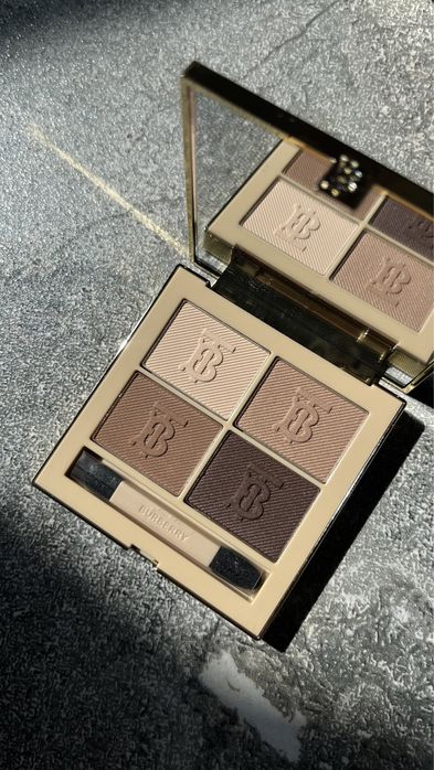 Saie Fenty Beauty,Hourglass, Benefit Whoop lash, patrick ta, tower 28