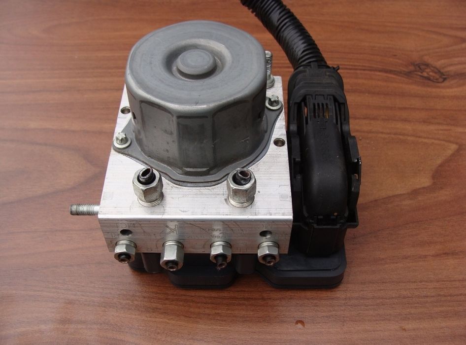 Pompa ABS hamulcowa Nissan xtrail t32 x-trail 14-22