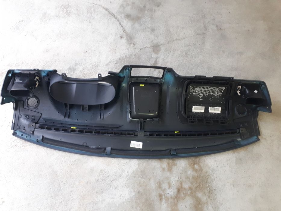 Tablier do Renault Clio 2 de 2001 para a frente, impecável