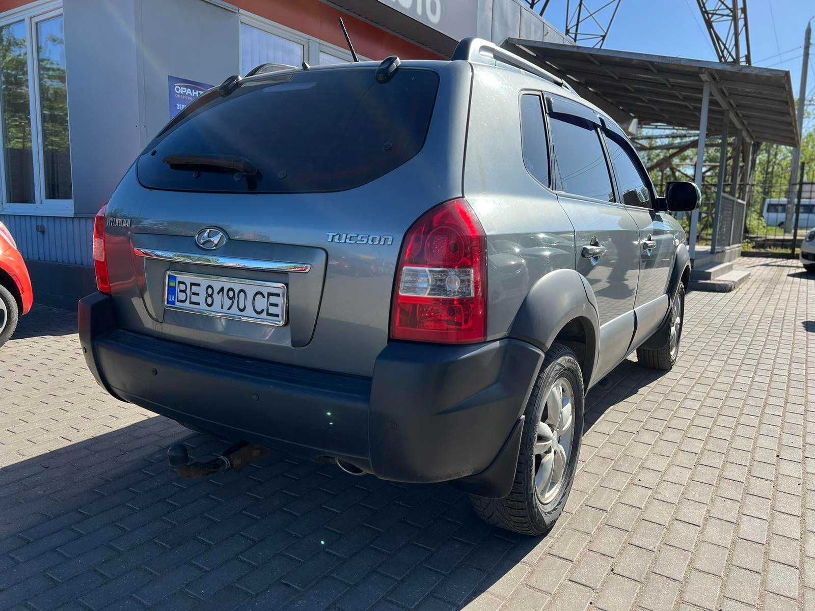 Hyundai Tucson 2011 року 2,0 л. газ/бензин