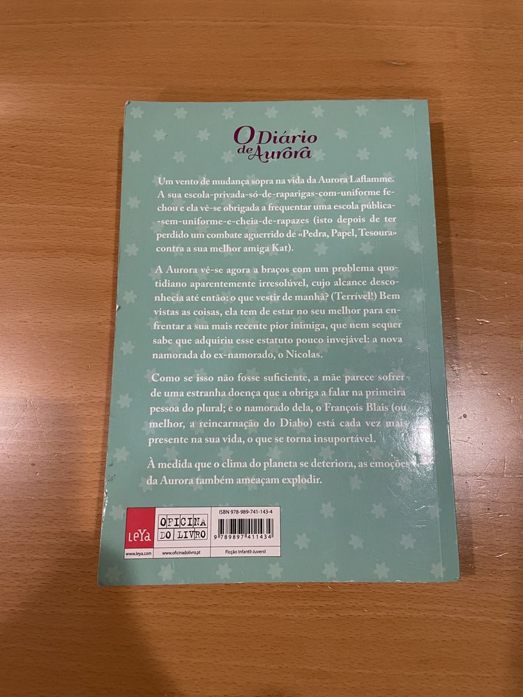 Livro “ O diário de Aurora” de India Desjardins