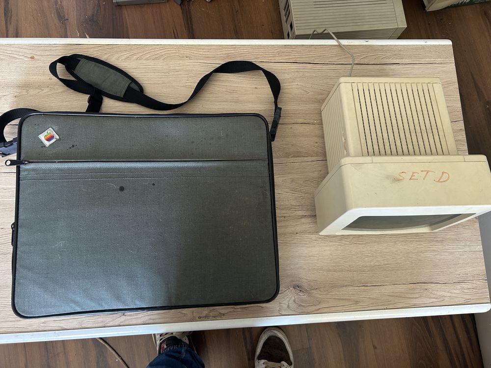 Aplle 2C ,Monitor ,oraz 10 dyskietek