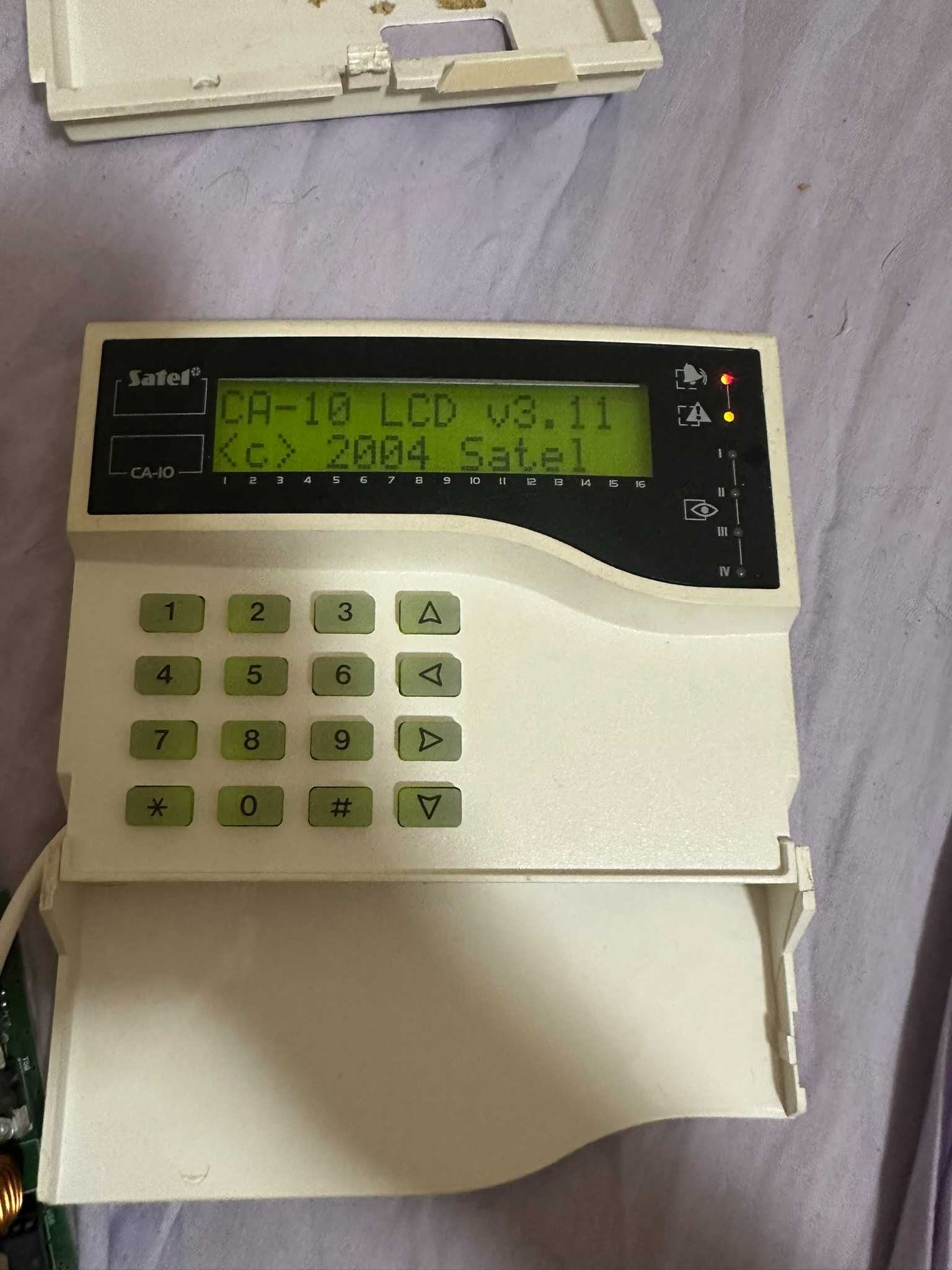 Centrala alarmowa Satel Ca 10 Maniupulator Ca 10