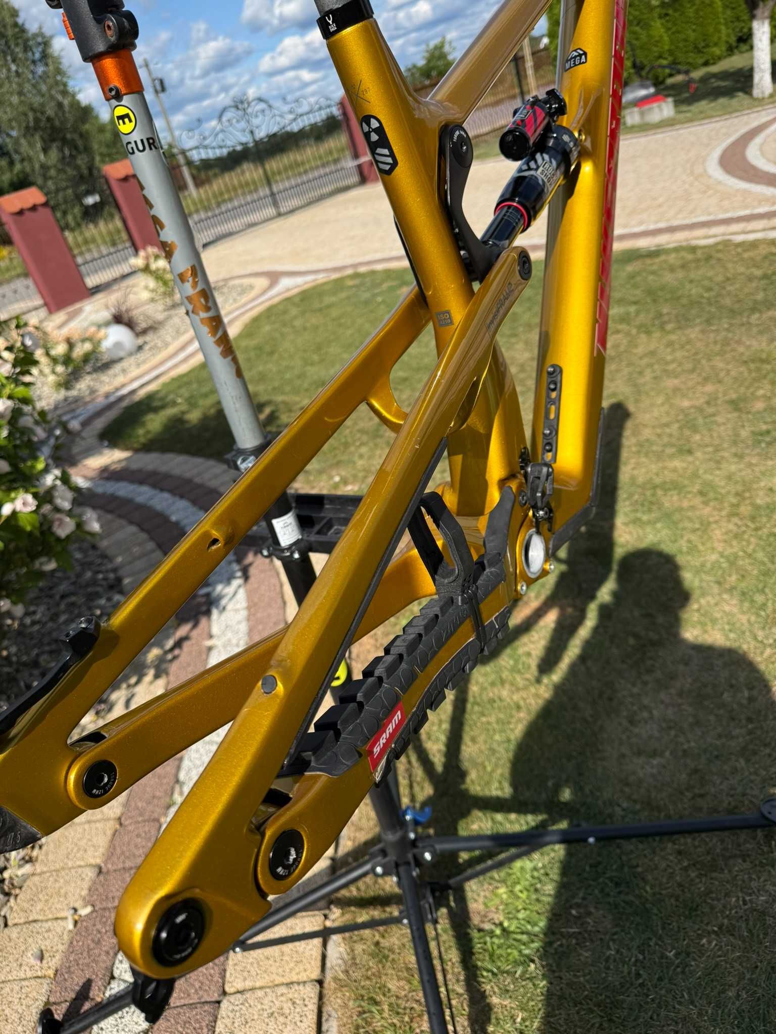 Rama Nukeproof Mega Carbon 297 L