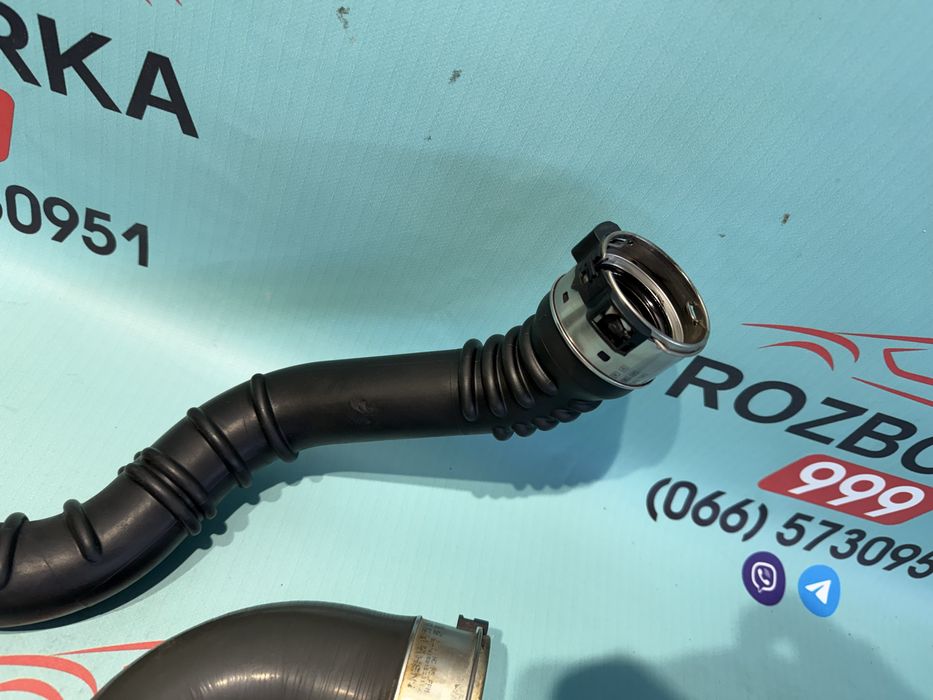 Патрубок інтеркулера Megane 4 к9к qashqai j11 144602443R