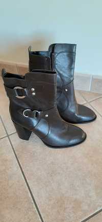 Botas de senhora - ZARA - Novas