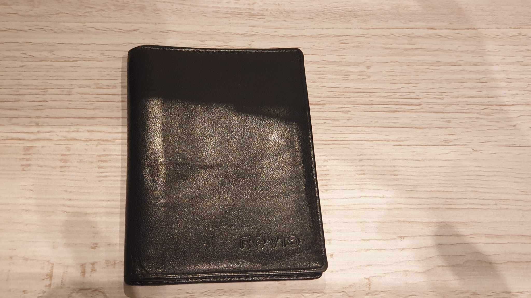 Etui na karty skórzane REVIO portfel elegancka galanteria Czarne