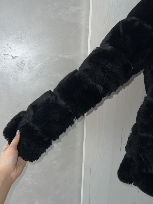 Шуба б/у в хорошому стані