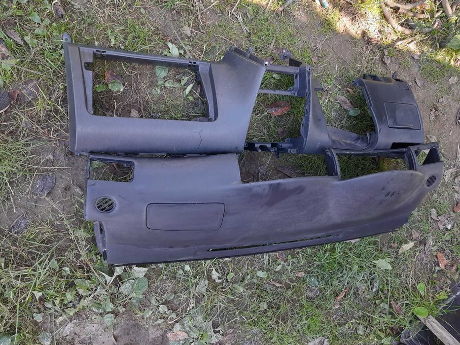 Торпеда панель приборів торпедо накладка консоль Тойота Королла Е120