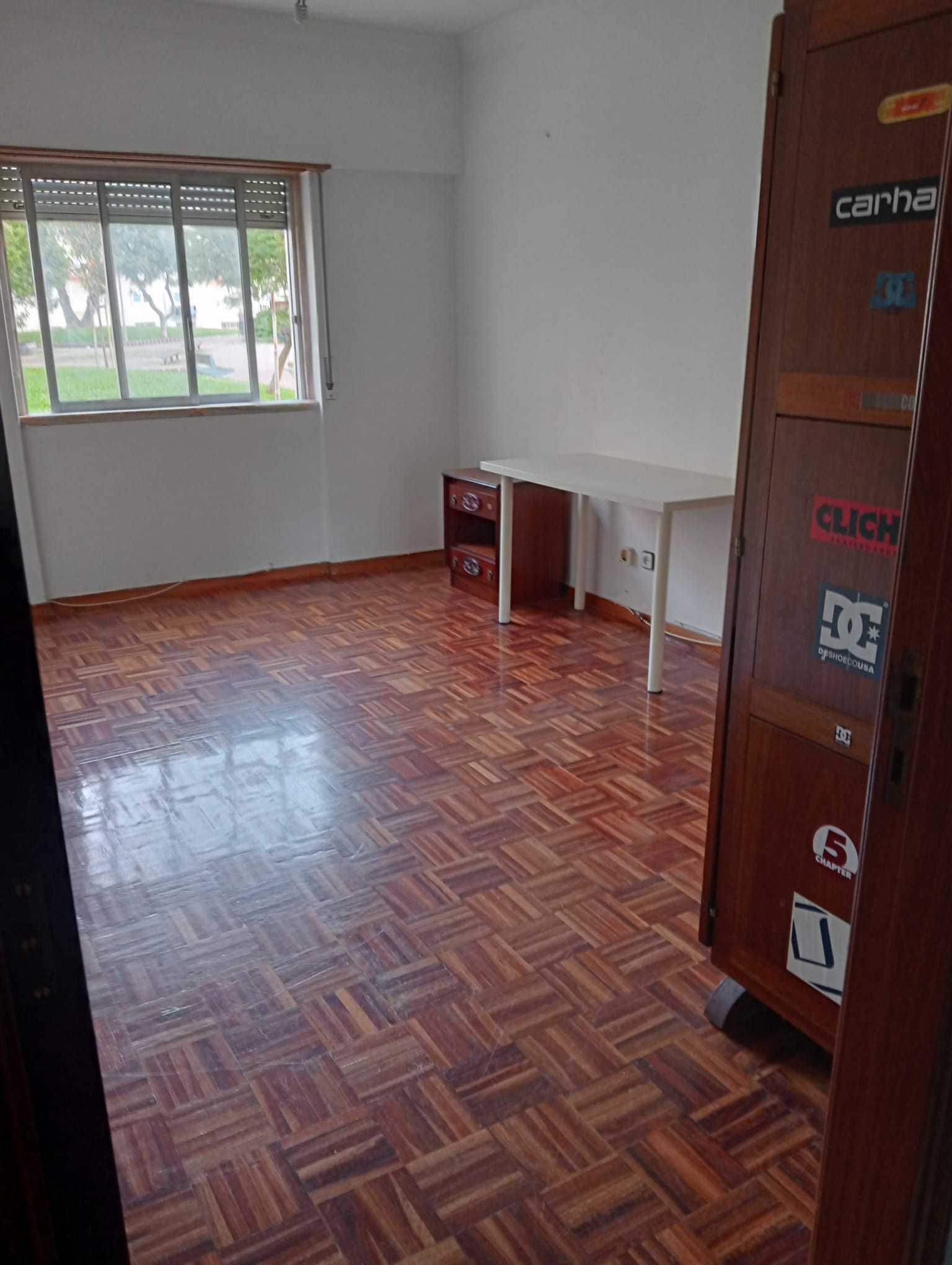 T3 em Odivelas, zona central