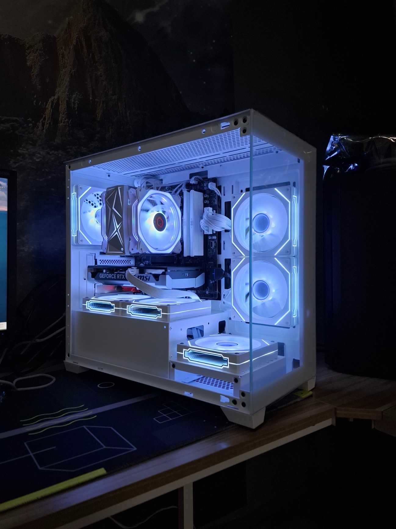 Ryzen 9 7900 / RTX 5060 TI / ARGB / DDR5 / BIAŁY / Komputer do Gier