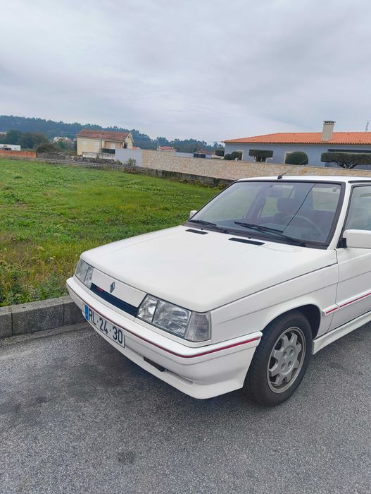 Vende-se Renault 9 Turbo