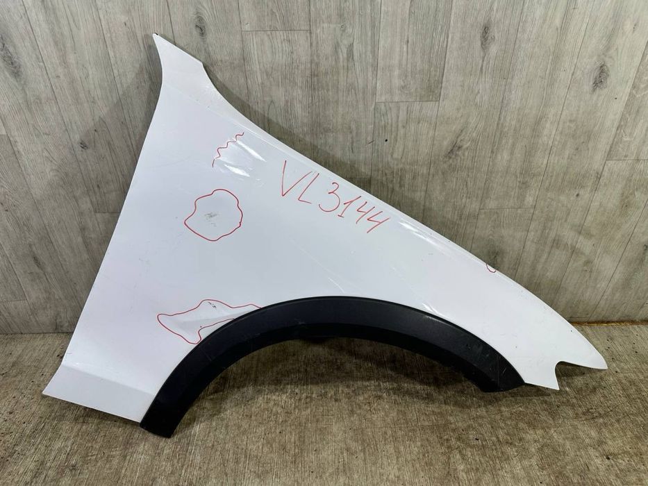 Крыло перднее правое Volvo V60 CC ( 2018 - 2024 г. ) 31651318