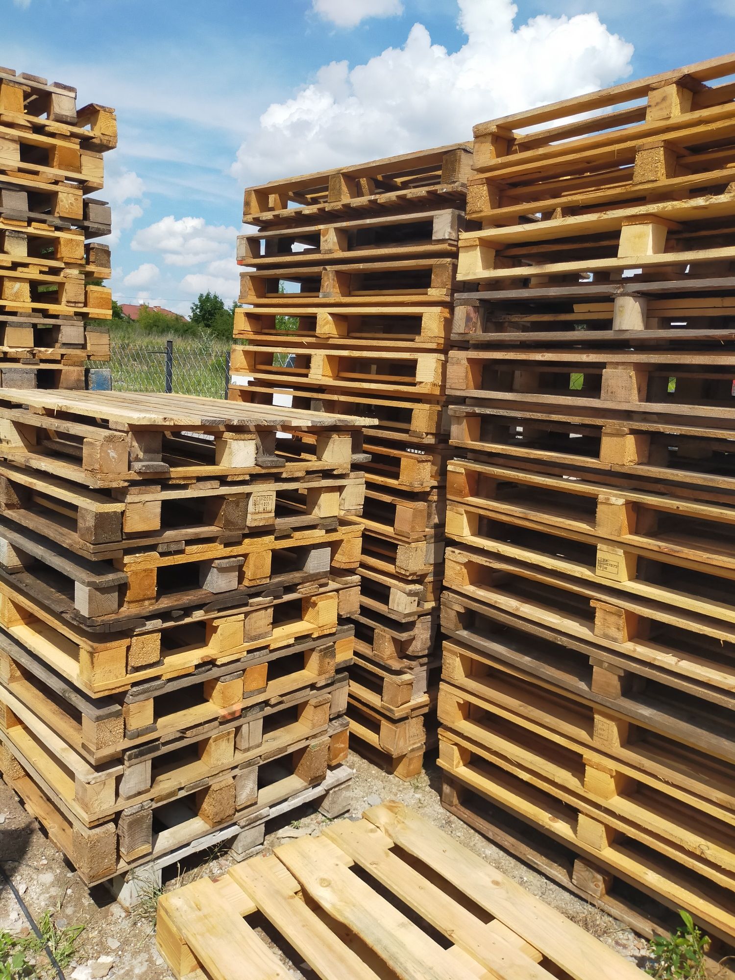 Sprzedam palety jednorazowe 1200x800