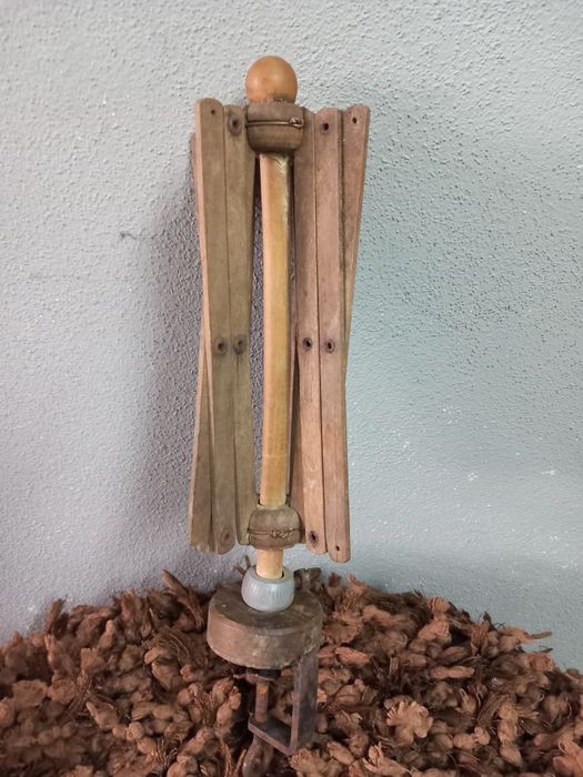 Enrolador de fio antigo